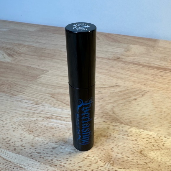 Kat Von D Everlasting Glimmer Veil Liquid Lipstick: Satellite - Picture 4 of 9